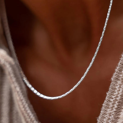Collier rond style serpent