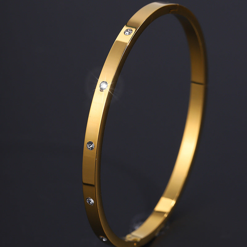 Bracelet élégant à strass – Plaqué or 18K, ne ternit pas