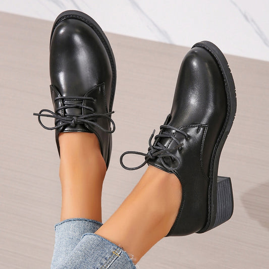 Souliers professionnels en cuir souple à talon carré